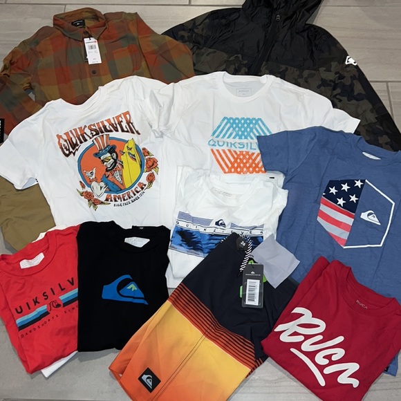 🔥 BOYS QUIKSILVER CLOTHING BUNDLE BOX NEW WITH TAGS FOR ALL SEASONS 🔥 - Picture 7 of 8